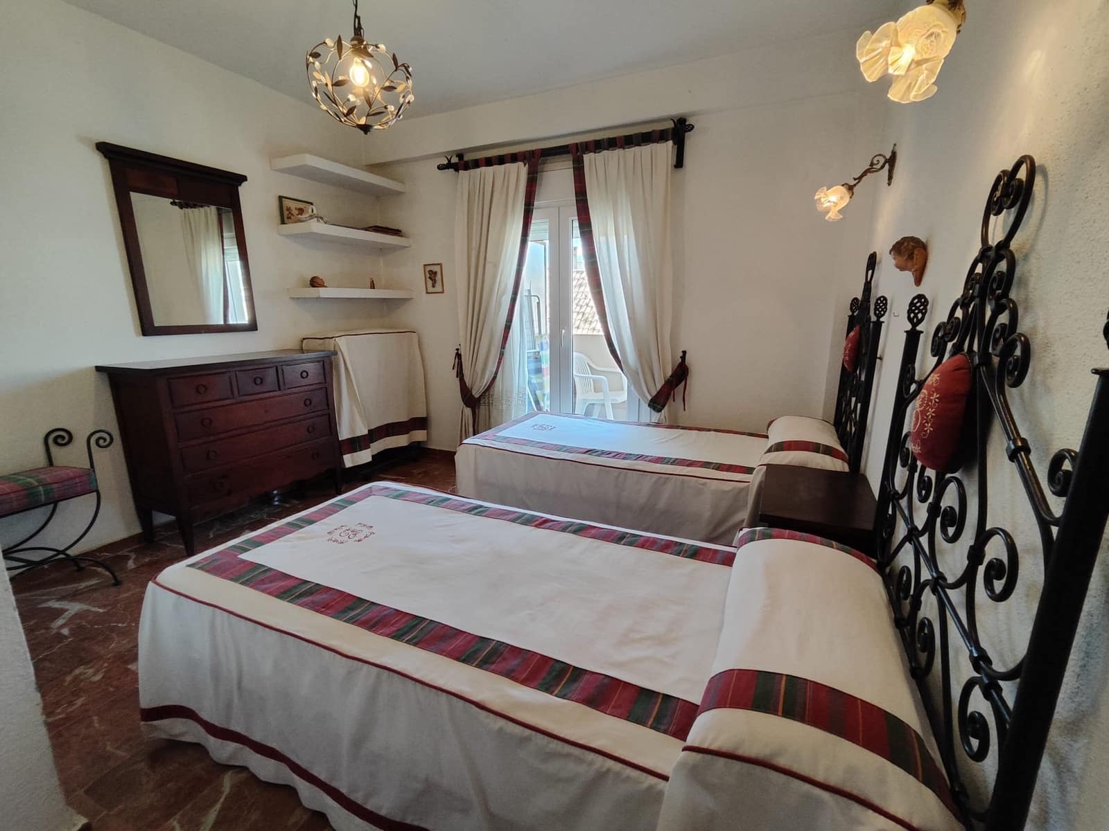 2 soveværelse Strandlejlighed til leje i Fuengirola - € 1.330 (Ref: 7603071)