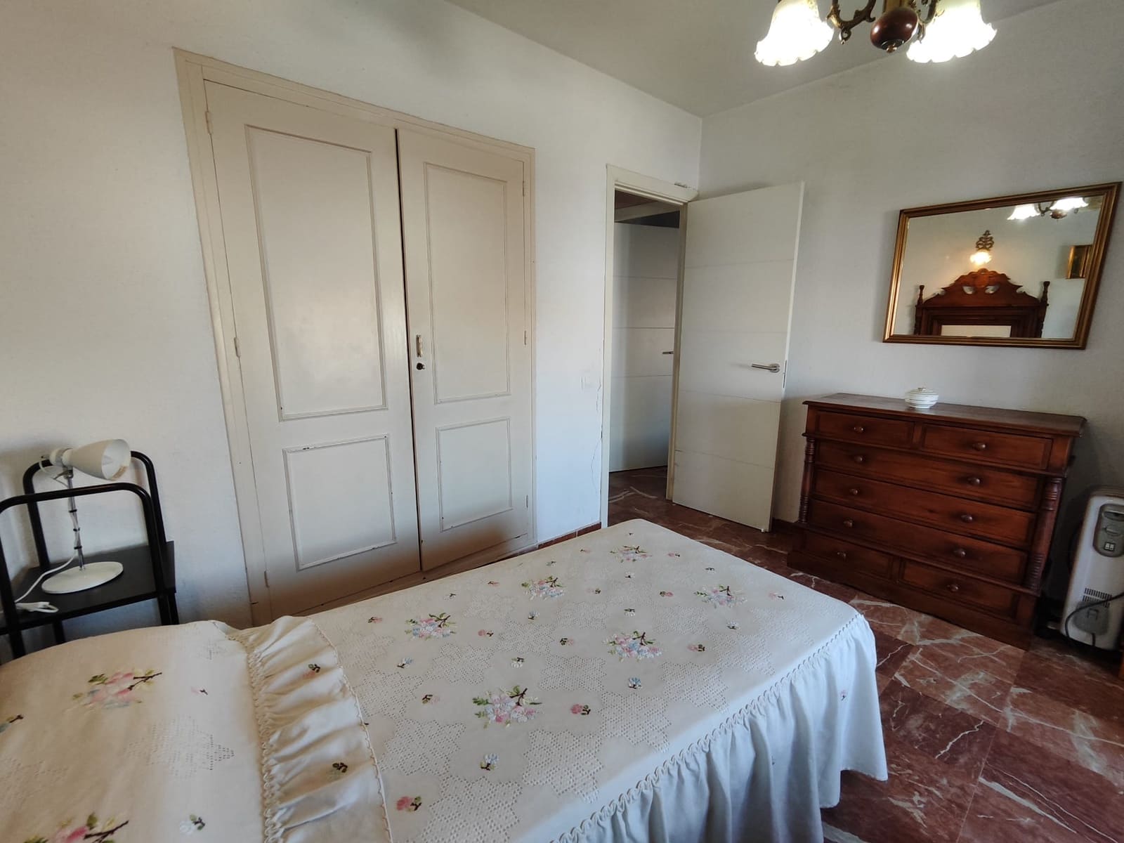 2 soveværelse Strandlejlighed til leje i Fuengirola - € 1.330 (Ref: 7603071)