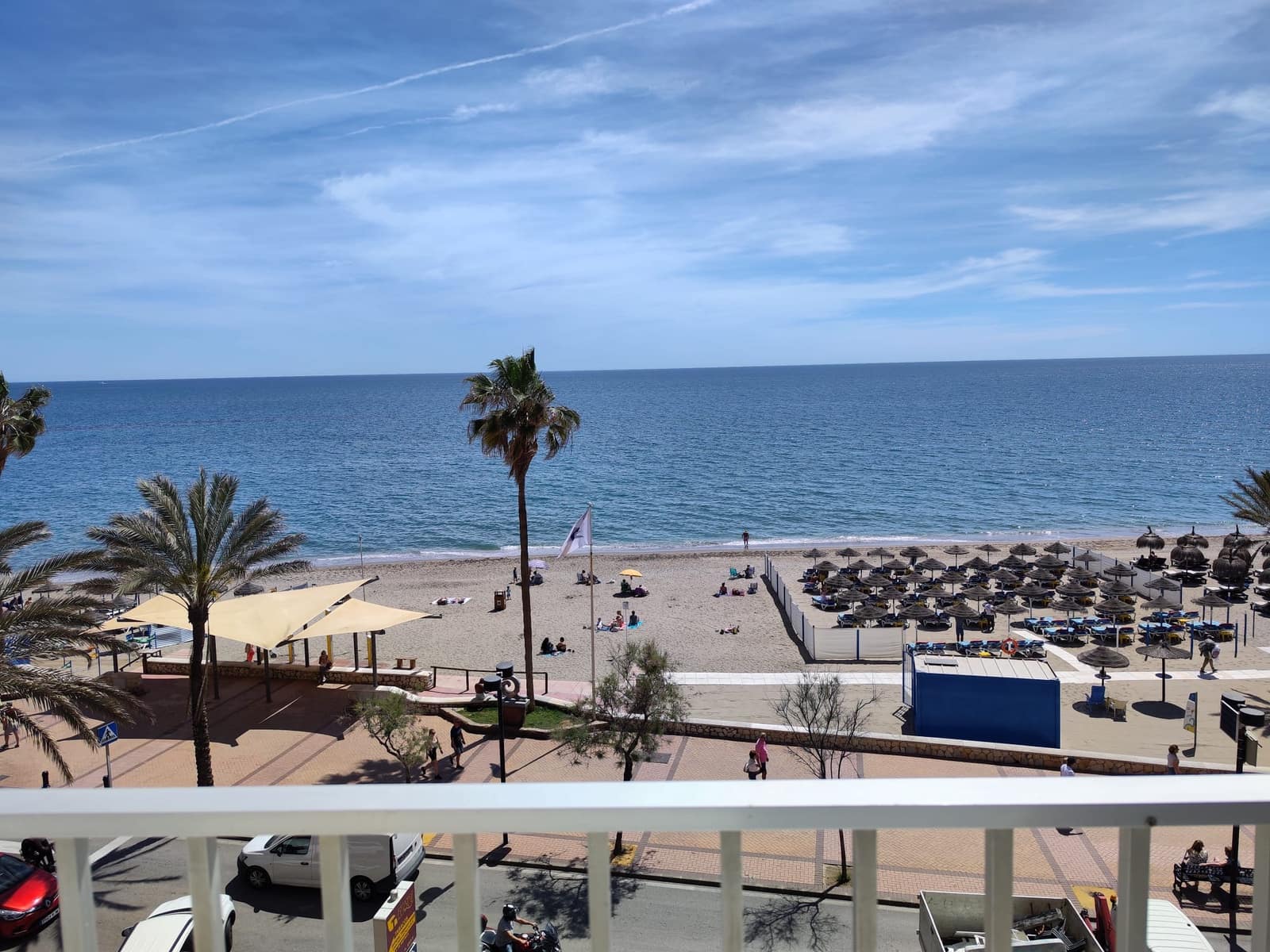 2 soveværelse Strandlejlighed til leje i Fuengirola - € 1.330 (Ref: 7603071)
