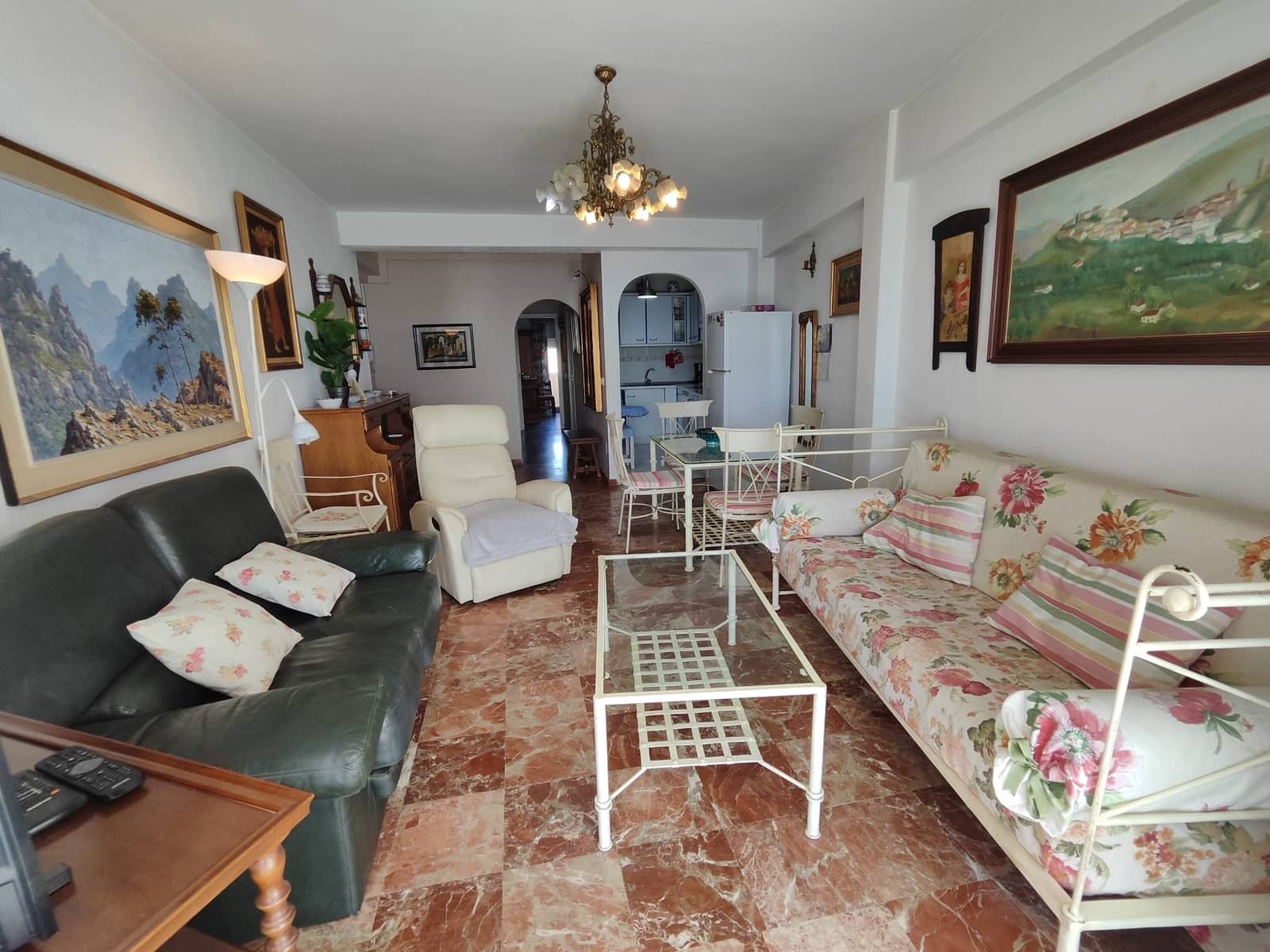 2 soveværelse Strandlejlighed til leje i Fuengirola - € 1.330 (Ref: 7603071)