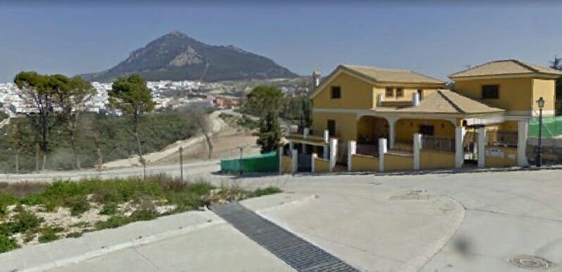 5 bedroom Villa for sale in Rute with garage - € 262,000 (Ref: 7706426)