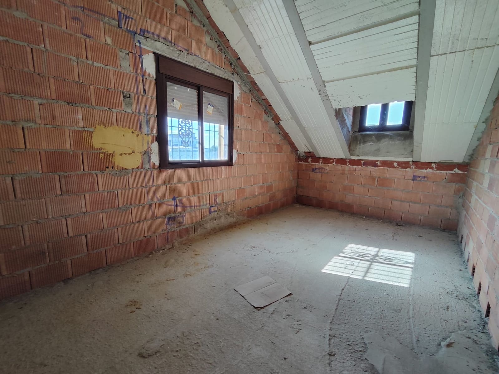 5 bedroom Villa for sale in Rute with garage - € 262,000 (Ref: 7706426)