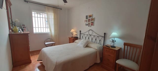 2 bedroom Apartment for rent in Zona Puerto Deportivo, Fuengirola - € 1,100 (Ref: 7711570)