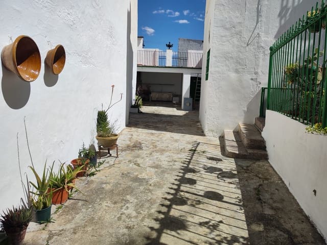 6 Zimmer Reihenhaus zu verkaufen in Rute mit Garage - 330.000 € (Ref: 7744936)