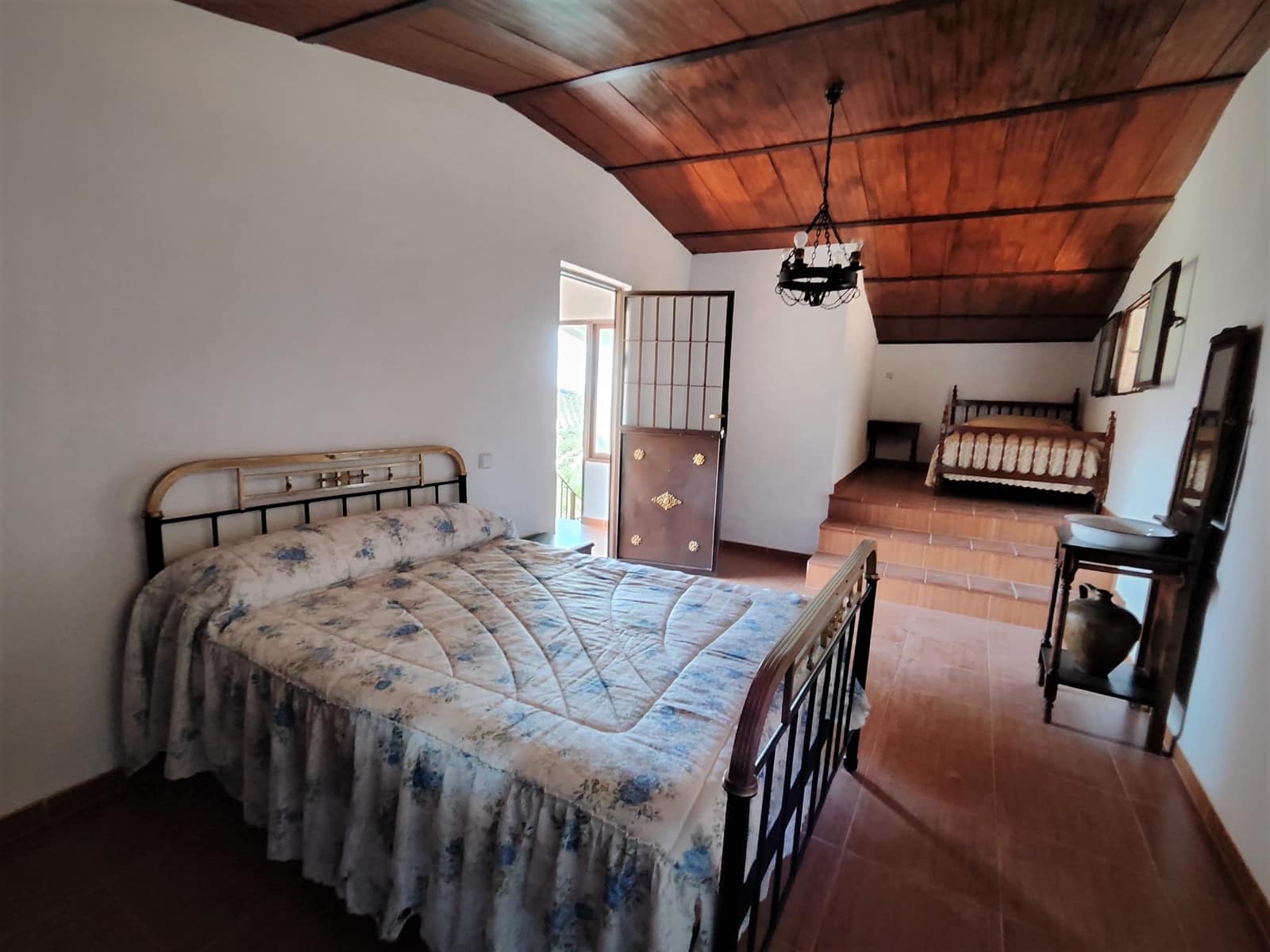 3 slaapkamer Finca/Landhuis te koop in Zambra met zwembad - € 220.000 (Ref: 7753984)