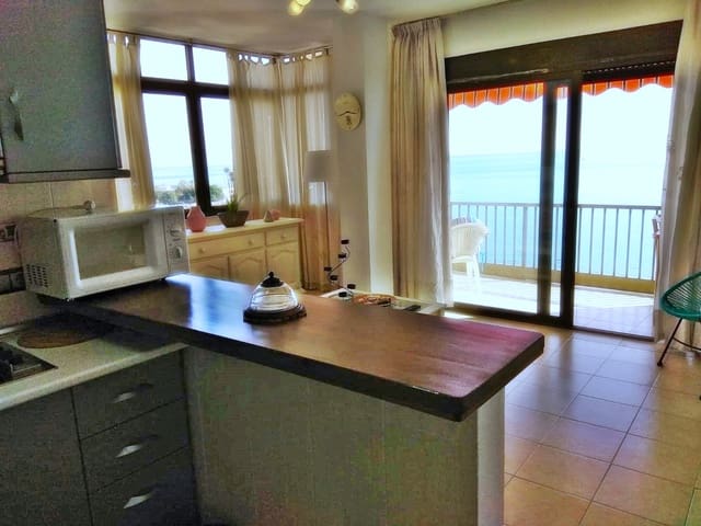 1 makuuhuone Ranta-asunto vuokrattavana paikassa Centro ciudad, Fuengirola - 1 300 € (Ref: 7776435)