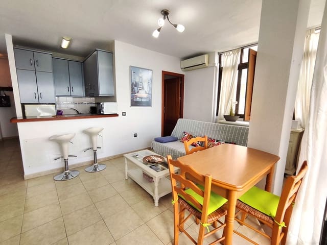 1 makuuhuone Ranta-asunto vuokrattavana paikassa Centro ciudad, Fuengirola - 1 300 € (Ref: 7776435)