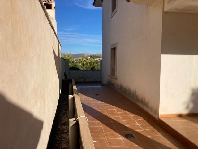 7 soveværelse Villa til salg i Priego de Córdoba med swimmingpool garage - € 340.000 (Ref: 7866703)
