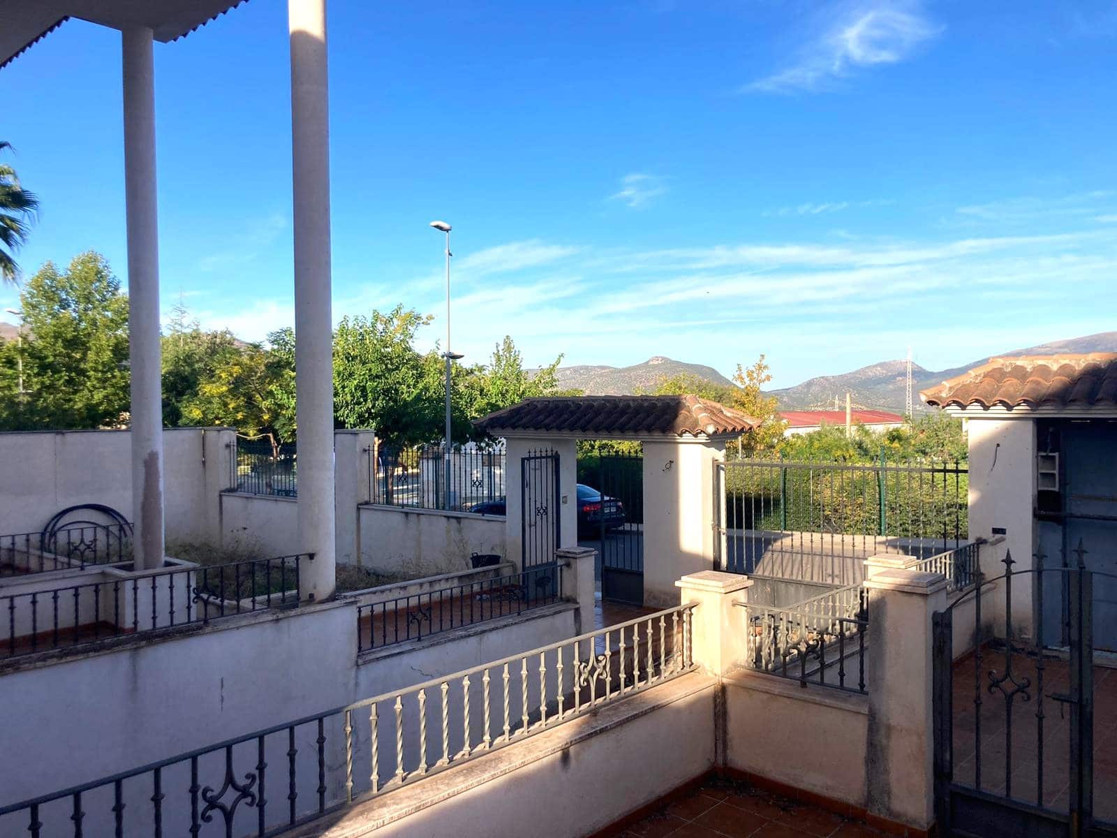 7 soveværelse Villa til salg i Priego de Cordoba med swimmingpool garage - € 340.000 (Ref: 7866703)