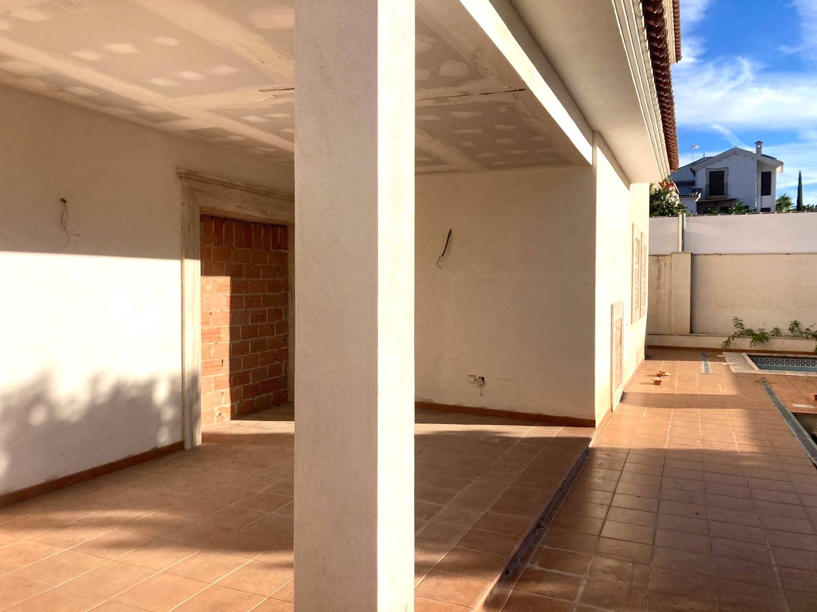 7 soveværelse Villa til salg i Priego de Cordoba med swimmingpool garage - € 340.000 (Ref: 7866703)