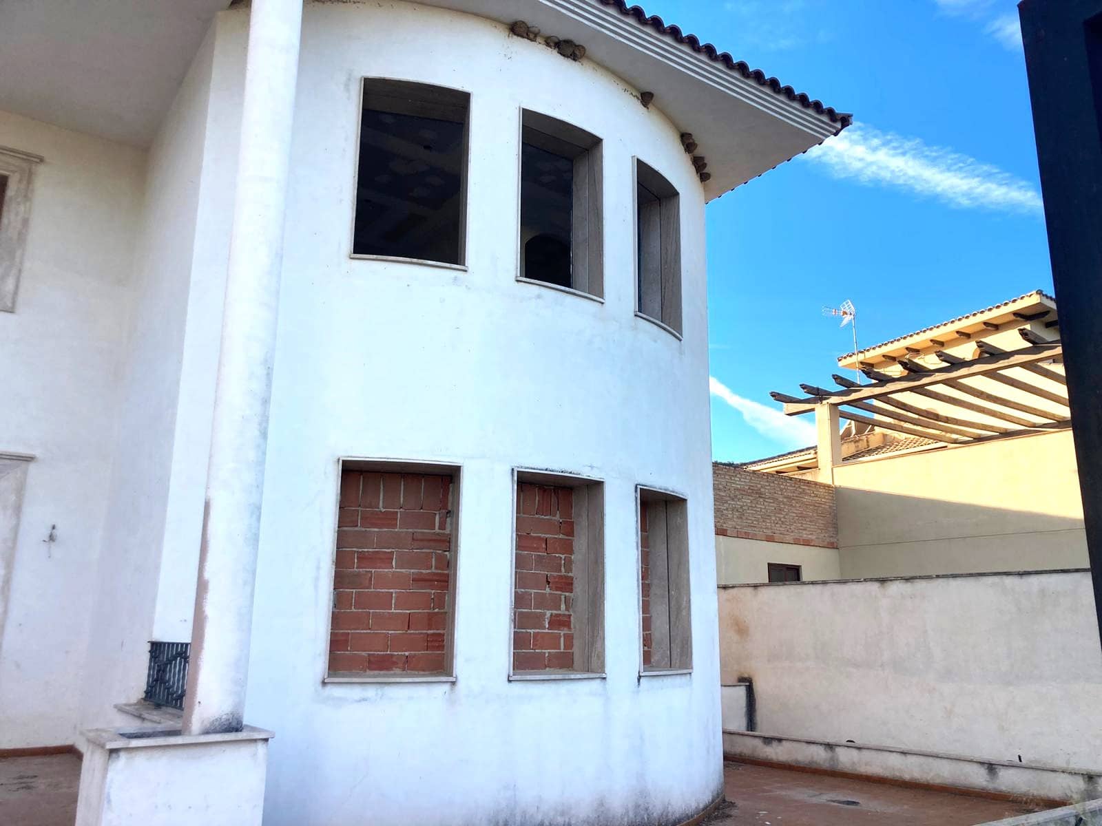 7 soveværelse Villa til salg i Priego de Cordoba med swimmingpool garage - € 340.000 (Ref: 7866703)
