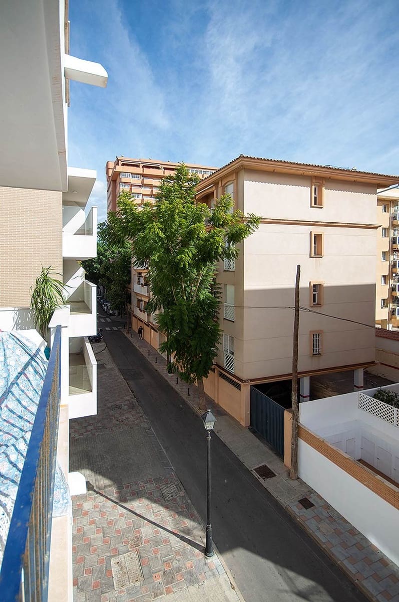 2 bedroom Apartment for rent in Los Boliches , Fuengirola € 850 (Ref 7898879)