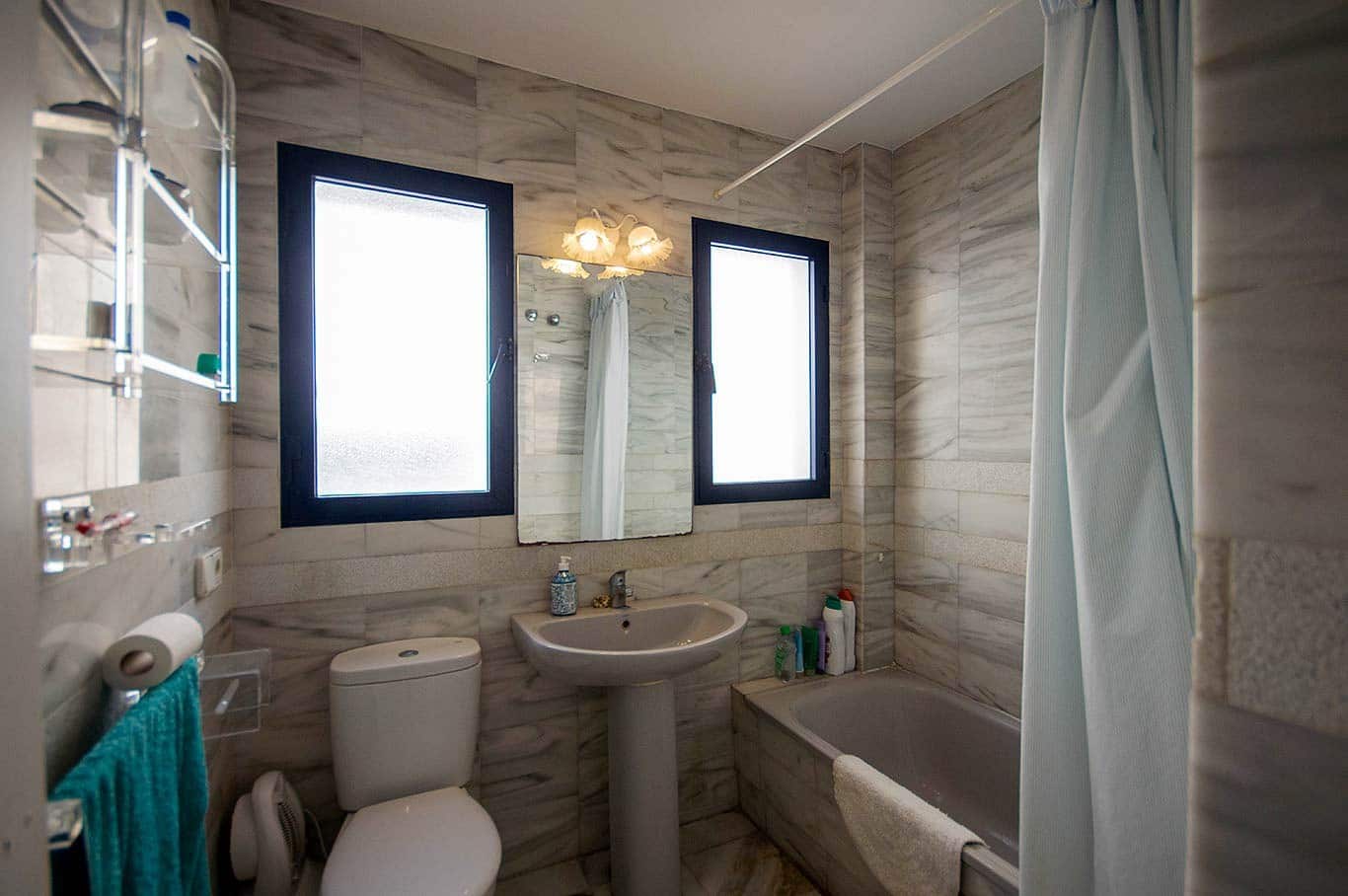 2 bedroom Apartment for rent in Los Boliches , Fuengirola € 850 (Ref 7898879)