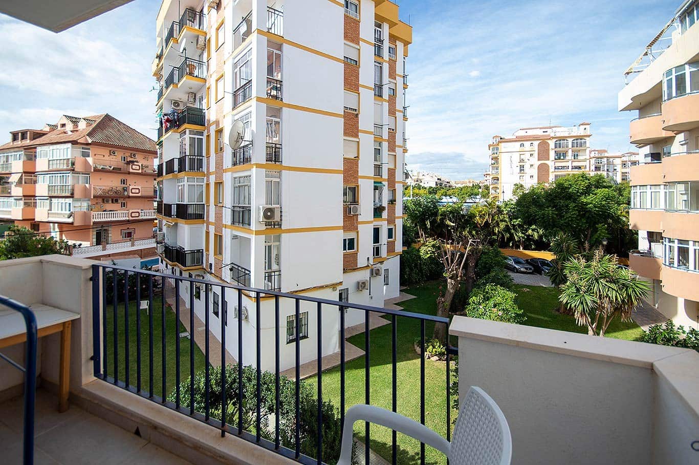 2 bedroom Apartment for rent in Los Boliches , Fuengirola € 850 (Ref 7898879)