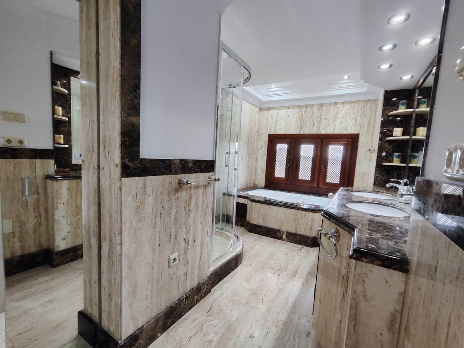 9 soveværelse Finca/Landehus til salg i Antequera med swimmingpool garage - € 2.300.000 (Ref: 7901413)