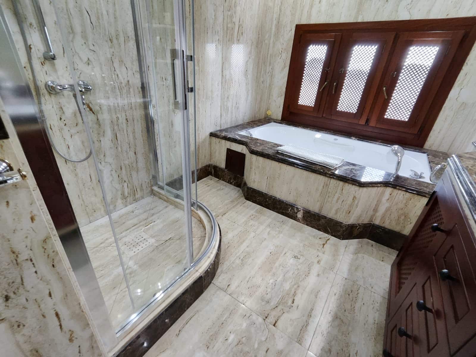 9 soveværelse Finca/Landehus til salg i Antequera med swimmingpool garage - € 2.300.000 (Ref: 7901413)