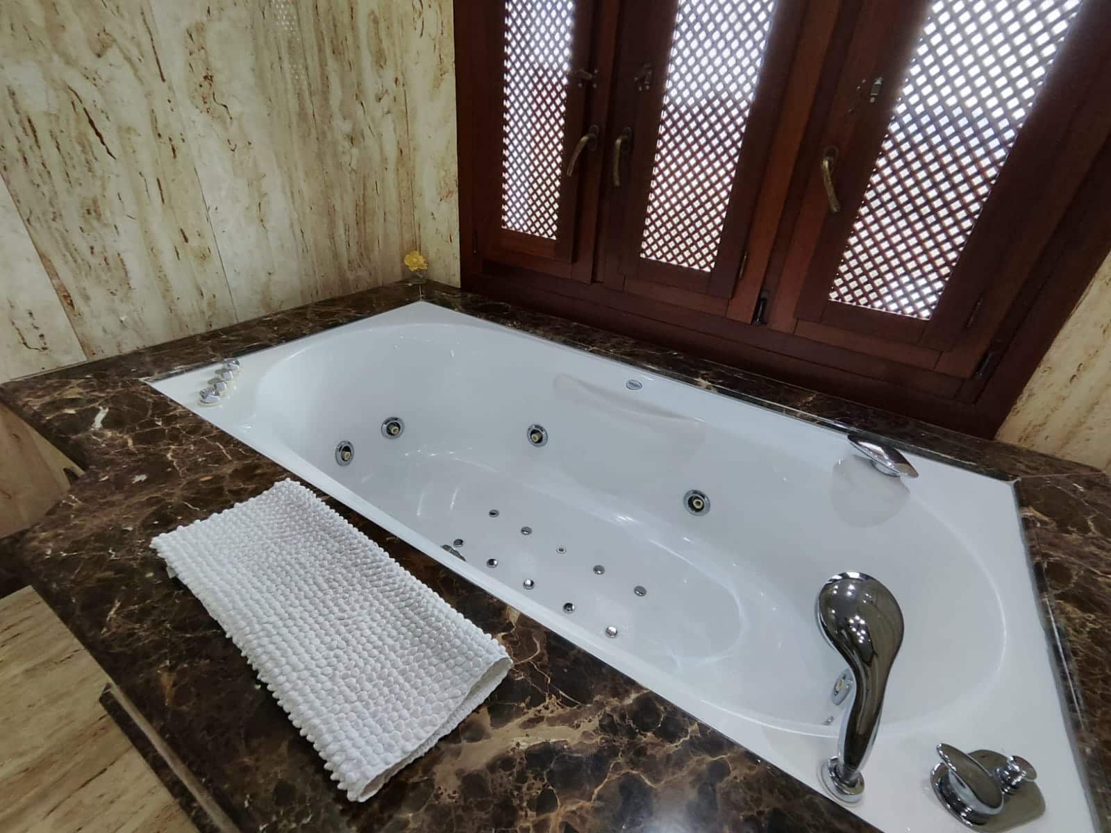 9 soveværelse Finca/Landehus til salg i Antequera med swimmingpool garage - € 2.300.000 (Ref: 7901413)