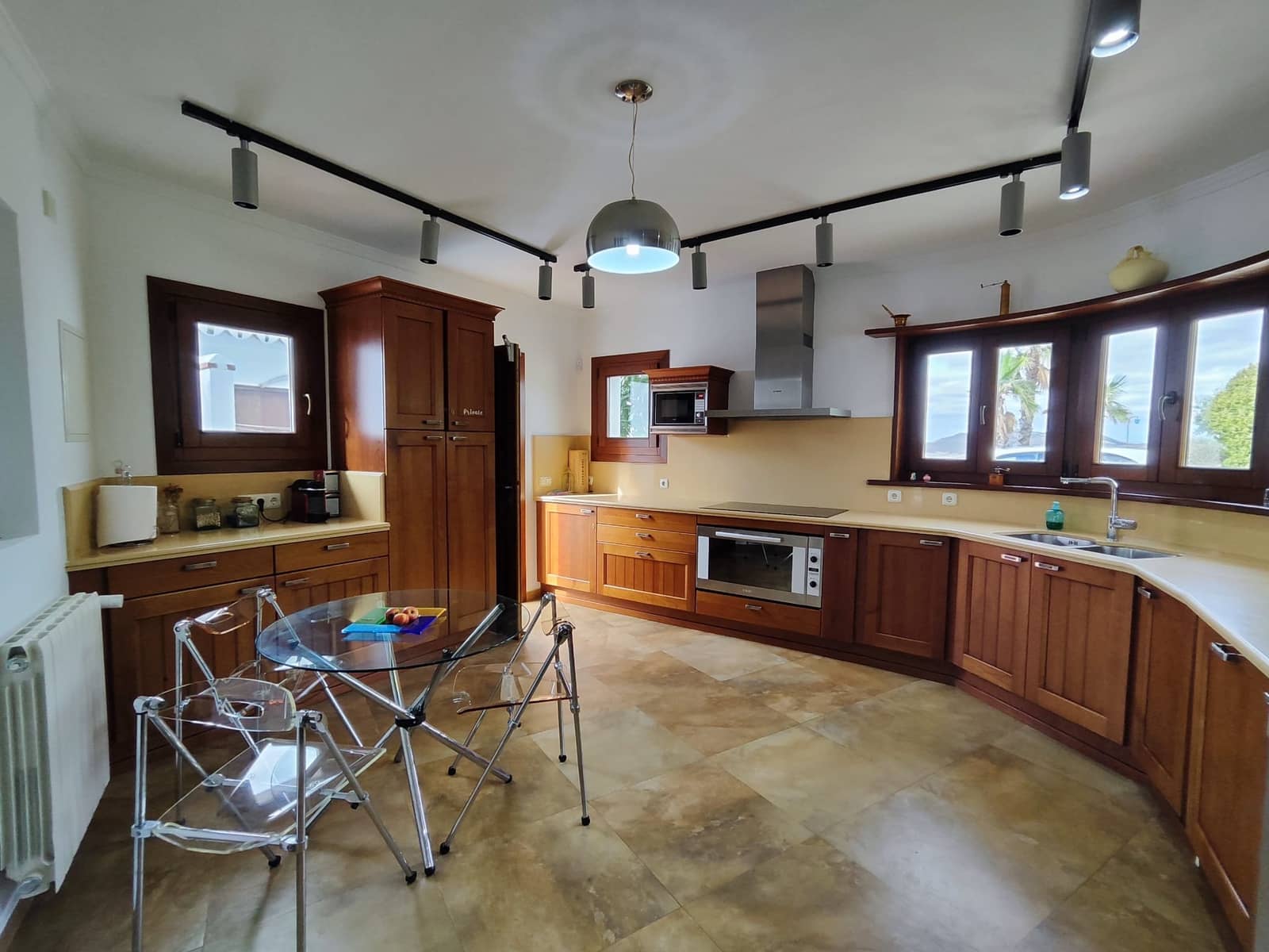 9 soveværelse Finca/Landehus til salg i Antequera med swimmingpool garage - € 2.300.000 (Ref: 7901413)