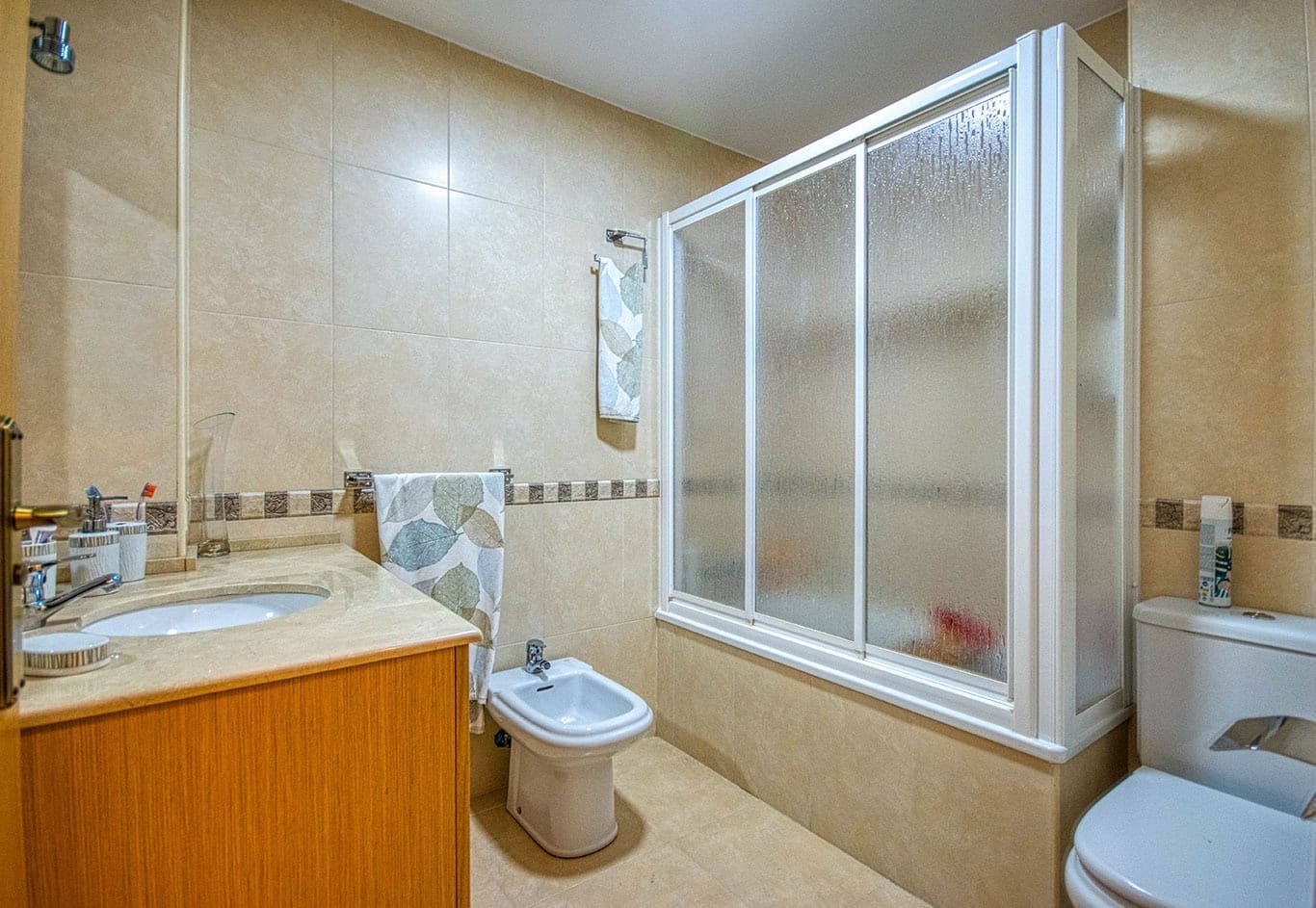 2 soveværelse Strandlejlighed til leje i Fuengirola - € 1.000 (Ref: 8115890)