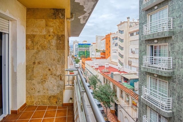 2 bedroom Beach Apartment for rent in Los Boliches , Fuengirola - € 1,000 (Ref: 8115890)