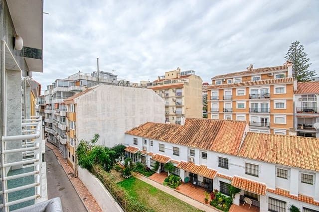 2 bedroom Beach Apartment for rent in Los Boliches , Fuengirola - € 1,000 (Ref: 8115905)