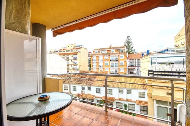 2 bedroom Beach Apartment for rent in Los Boliches , Fuengirola - € 1,000 (Ref: 8115905)