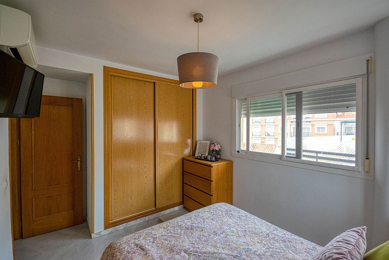 2 bedroom Beach Apartment for rent in Fuengirola - € 1,000 (Ref: 8115905)