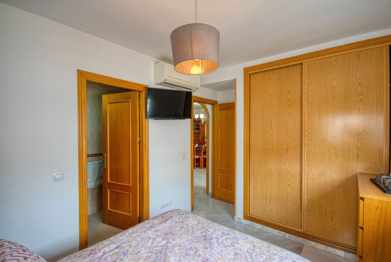 2 bedroom Beach Apartment for rent in Fuengirola - € 1,000 (Ref: 8115905)