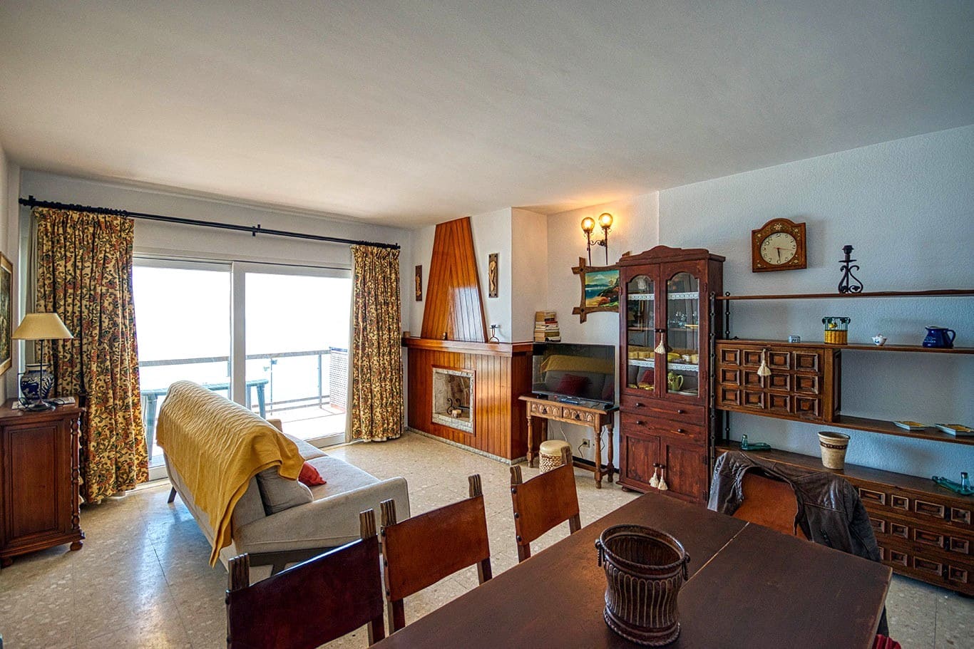 2 bedroom Beach Apartment for rent in Fuengirola - € 1,200 (Ref: 8299766)