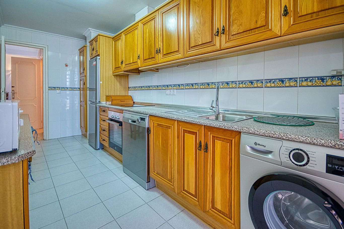 2 bedroom Beach Apartment for rent in Fuengirola - € 1,200 (Ref: 8299766)