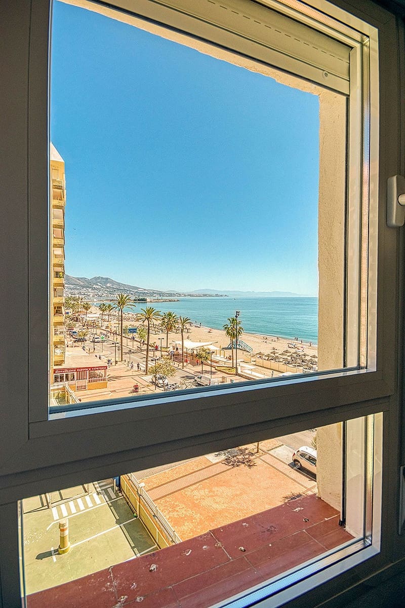 2 bedroom Beach Apartment for rent in Fuengirola - € 1,200 (Ref: 8299766)