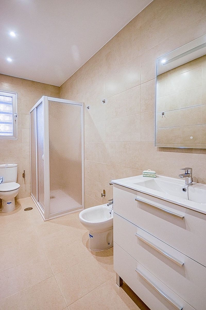 2 bedroom Beach Apartment for rent in Fuengirola - € 1,200 (Ref: 8299766)