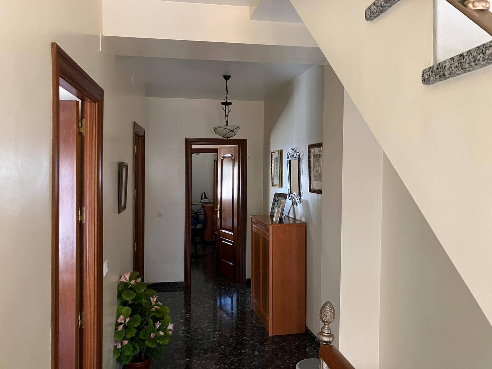 3 soveværelse Byhus til salg i Rute med garage - € 150.000 (Ref: 8508150)