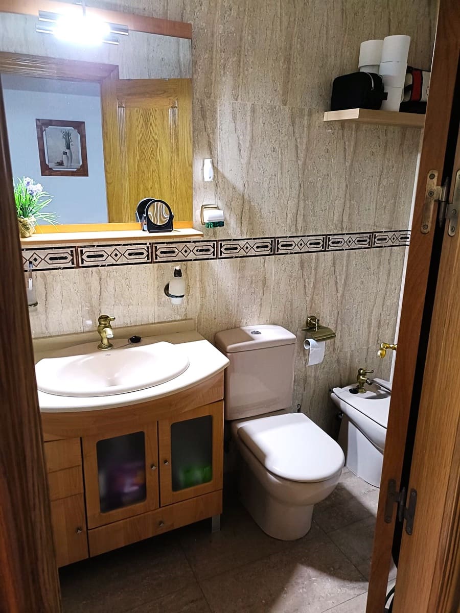 2 slaapkamer Strandappartement te huur in Fuengirola - € 1.300 (Ref: 8511102)