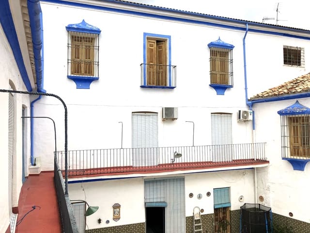 6 soveværelse Byhus til salg i Rute med garage - € 295.000 (Ref: 8520849)