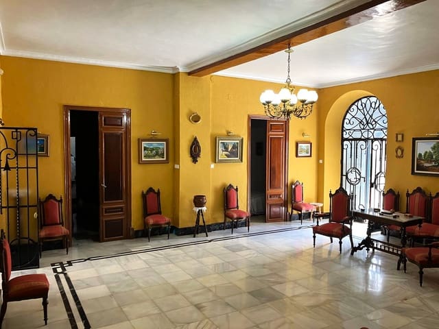 6 soveværelse Byhus til salg i Rute med garage - € 295.000 (Ref: 8520849)