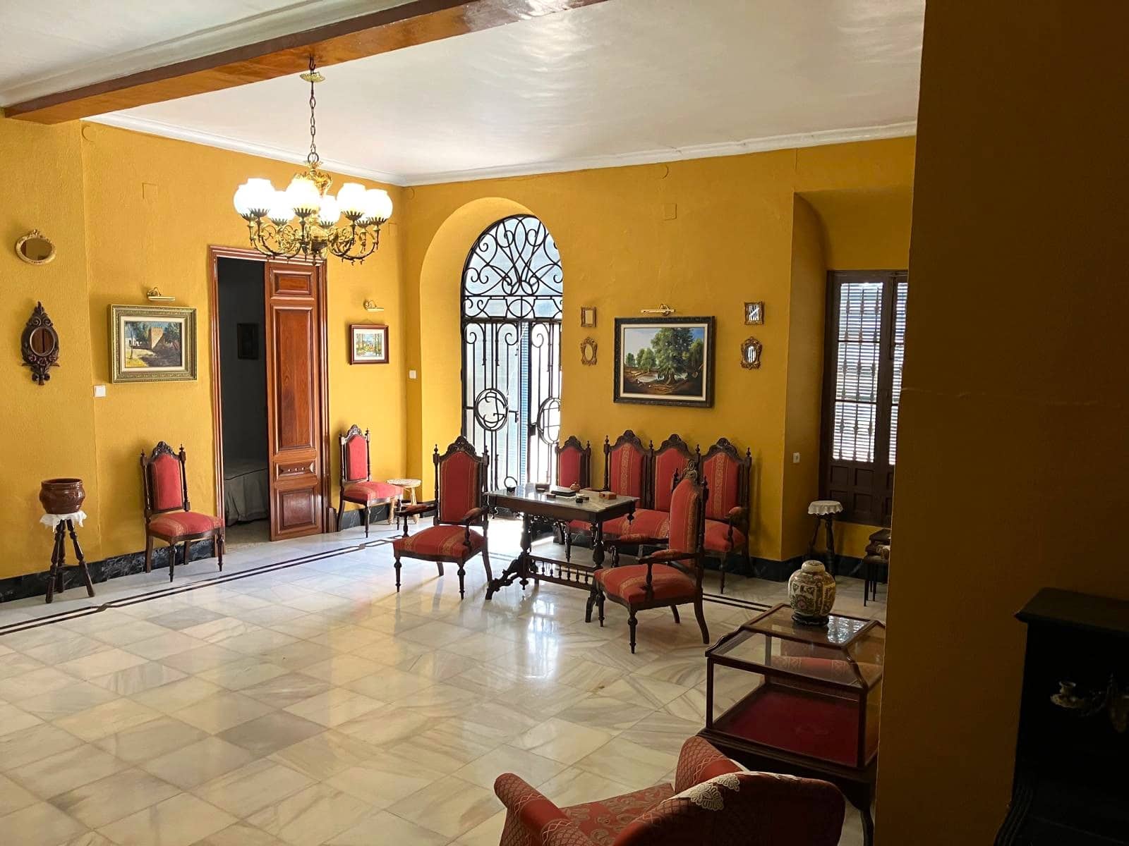 6 soveværelse Byhus til salg i Rute med garage - € 295.000 (Ref: 8520849)