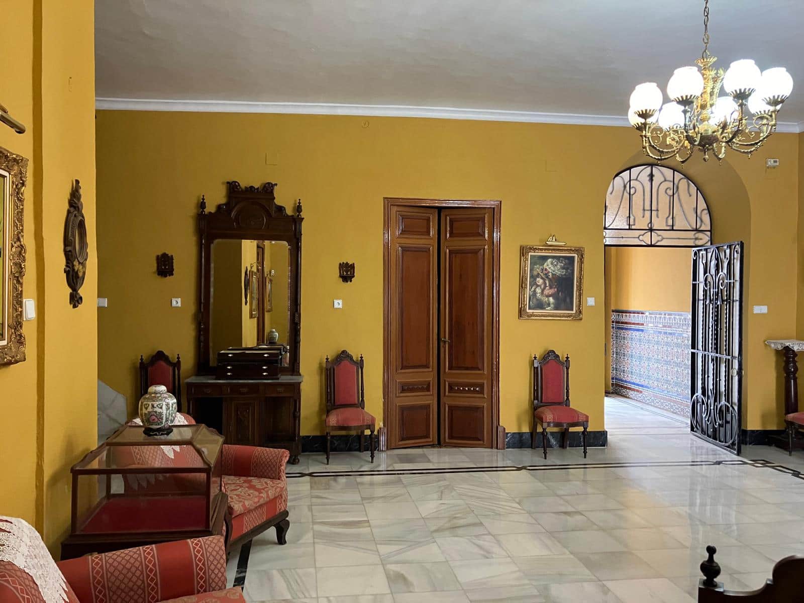 6 soveværelse Byhus til salg i Rute med garage - € 295.000 (Ref: 8520849)