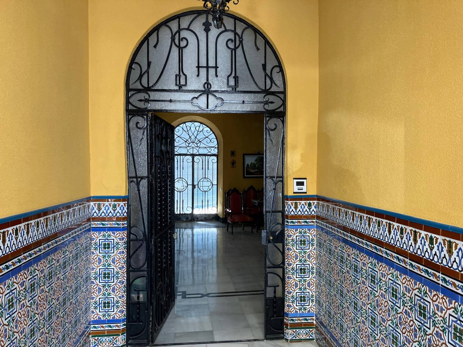 6 soveværelse Byhus til salg i Rute med garage - € 295.000 (Ref: 8520849)