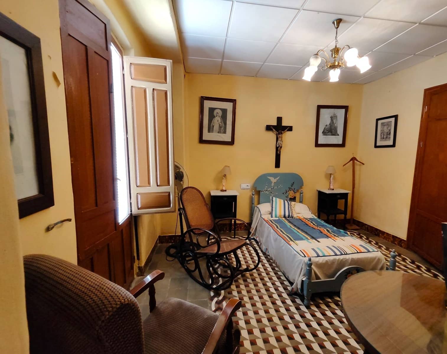 6 soveværelse Byhus til salg i Rute med garage - € 295.000 (Ref: 8520849)