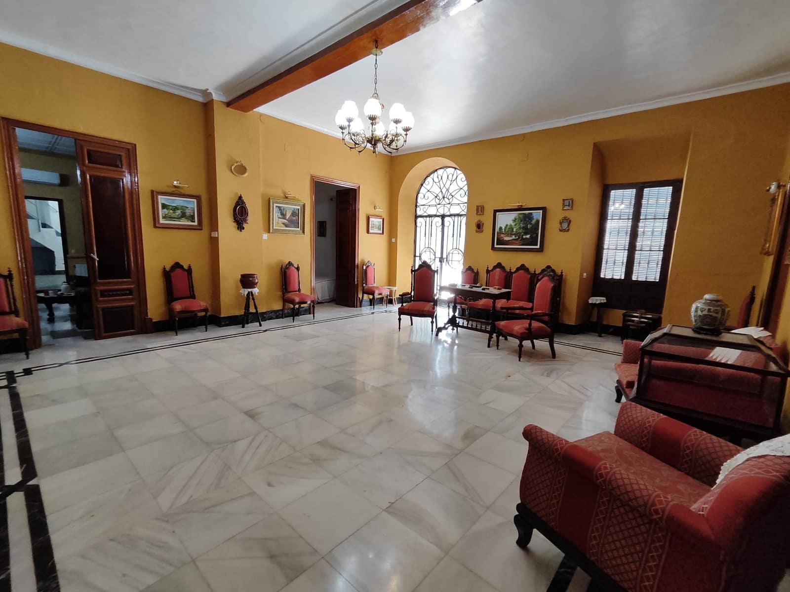 6 soveværelse Byhus til salg i Rute med garage - € 295.000 (Ref: 8520849)