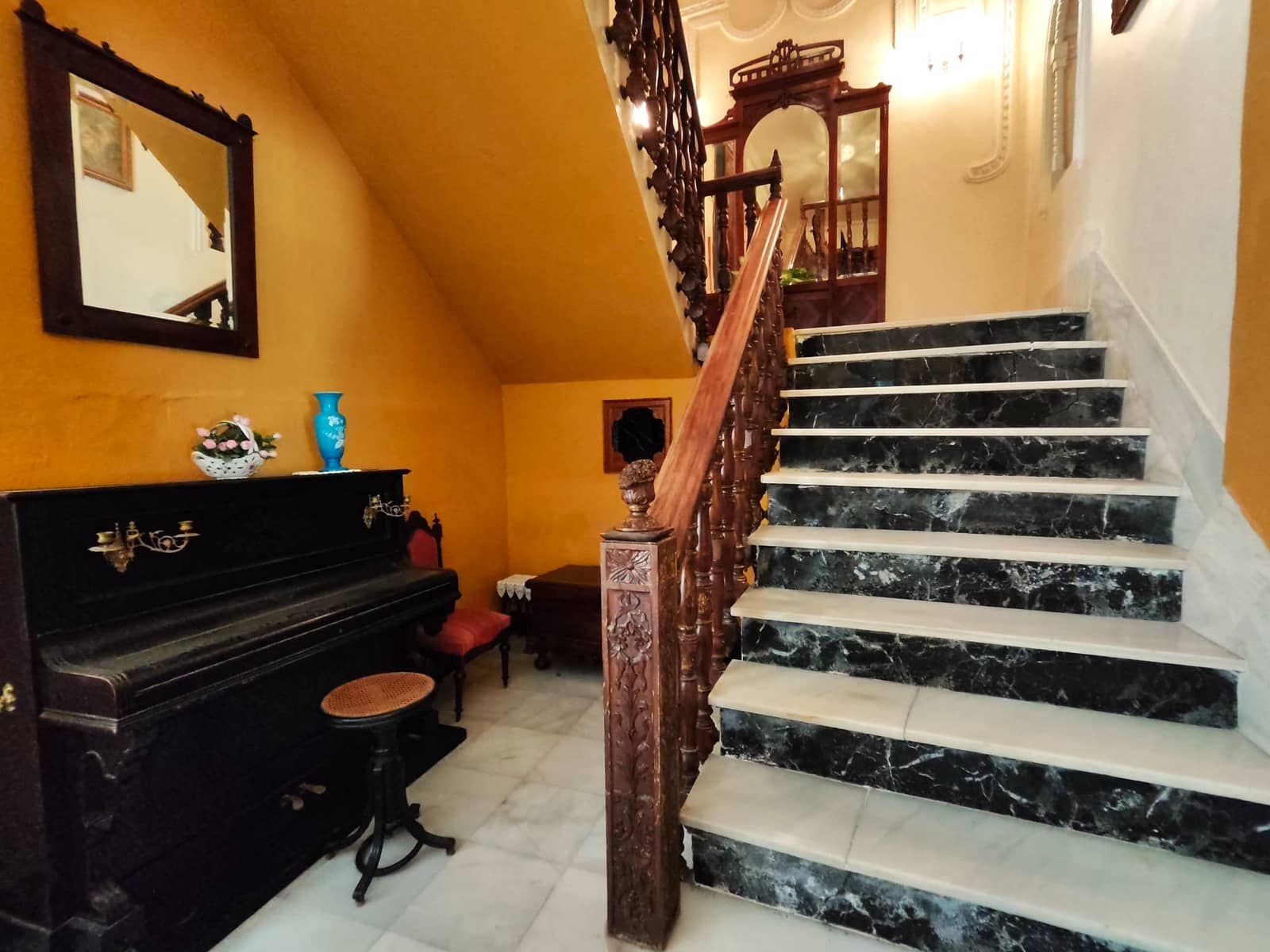 6 soveværelse Byhus til salg i Rute med garage - € 295.000 (Ref: 8520849)