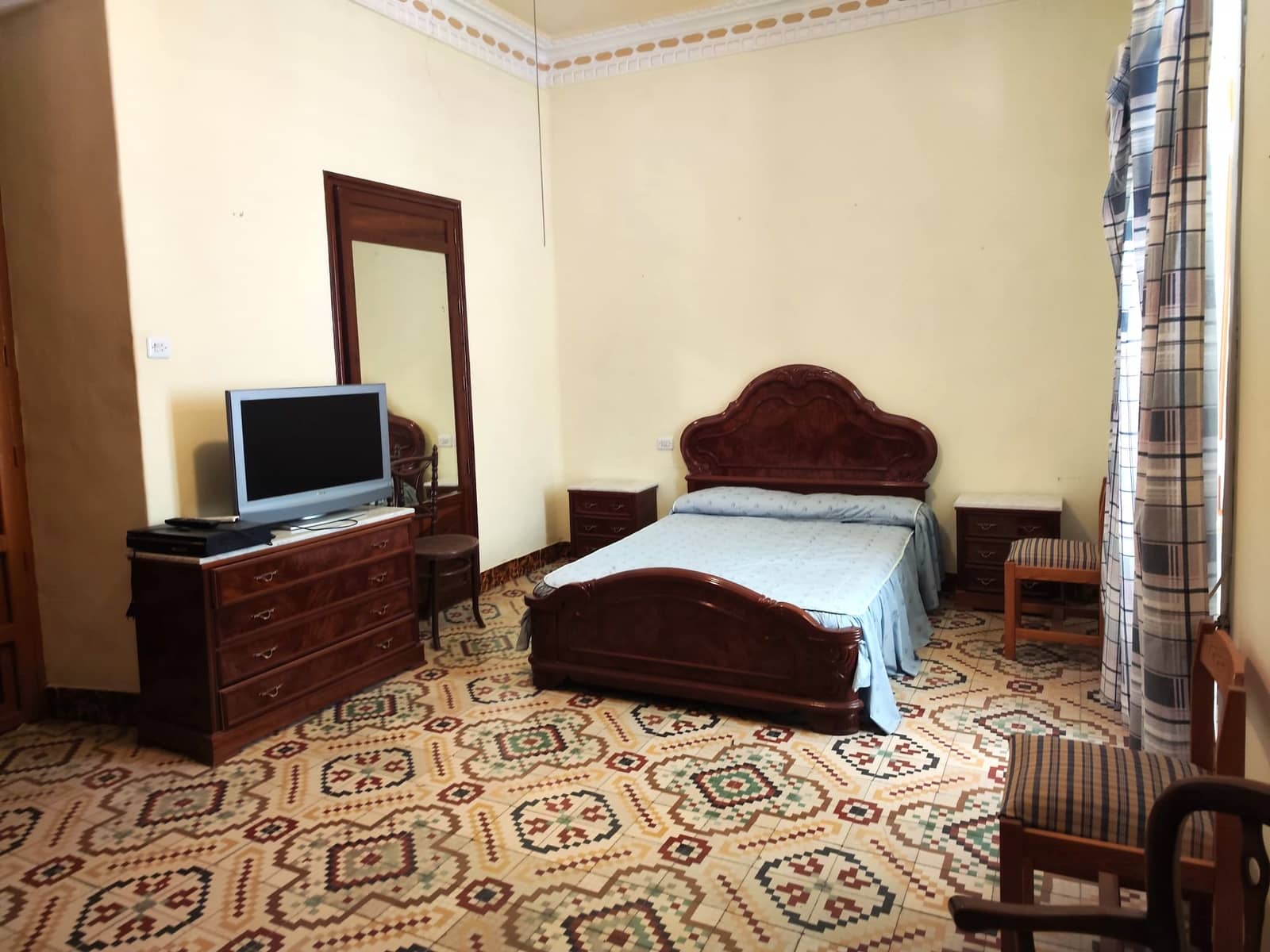 6 soveværelse Byhus til salg i Rute med garage - € 295.000 (Ref: 8520849)