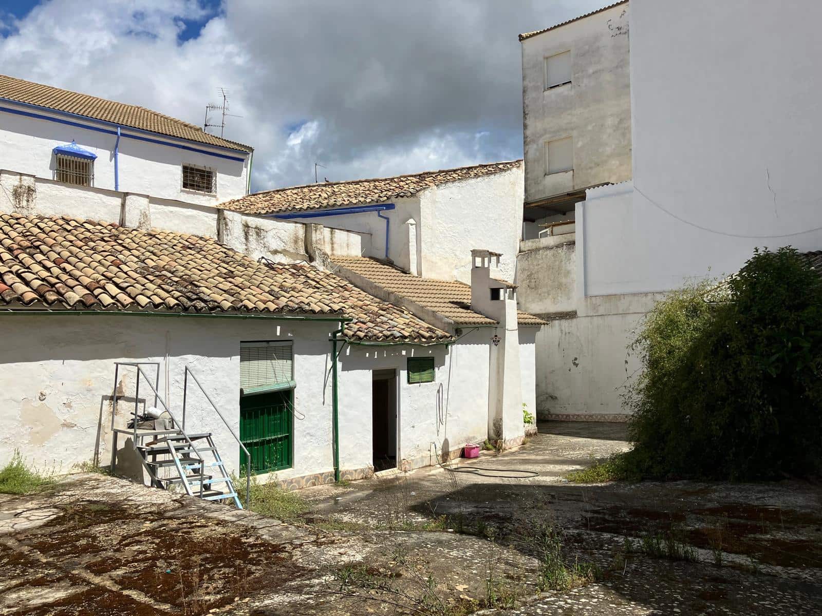 6 soveværelse Byhus til salg i Rute med garage - € 295.000 (Ref: 8520849)