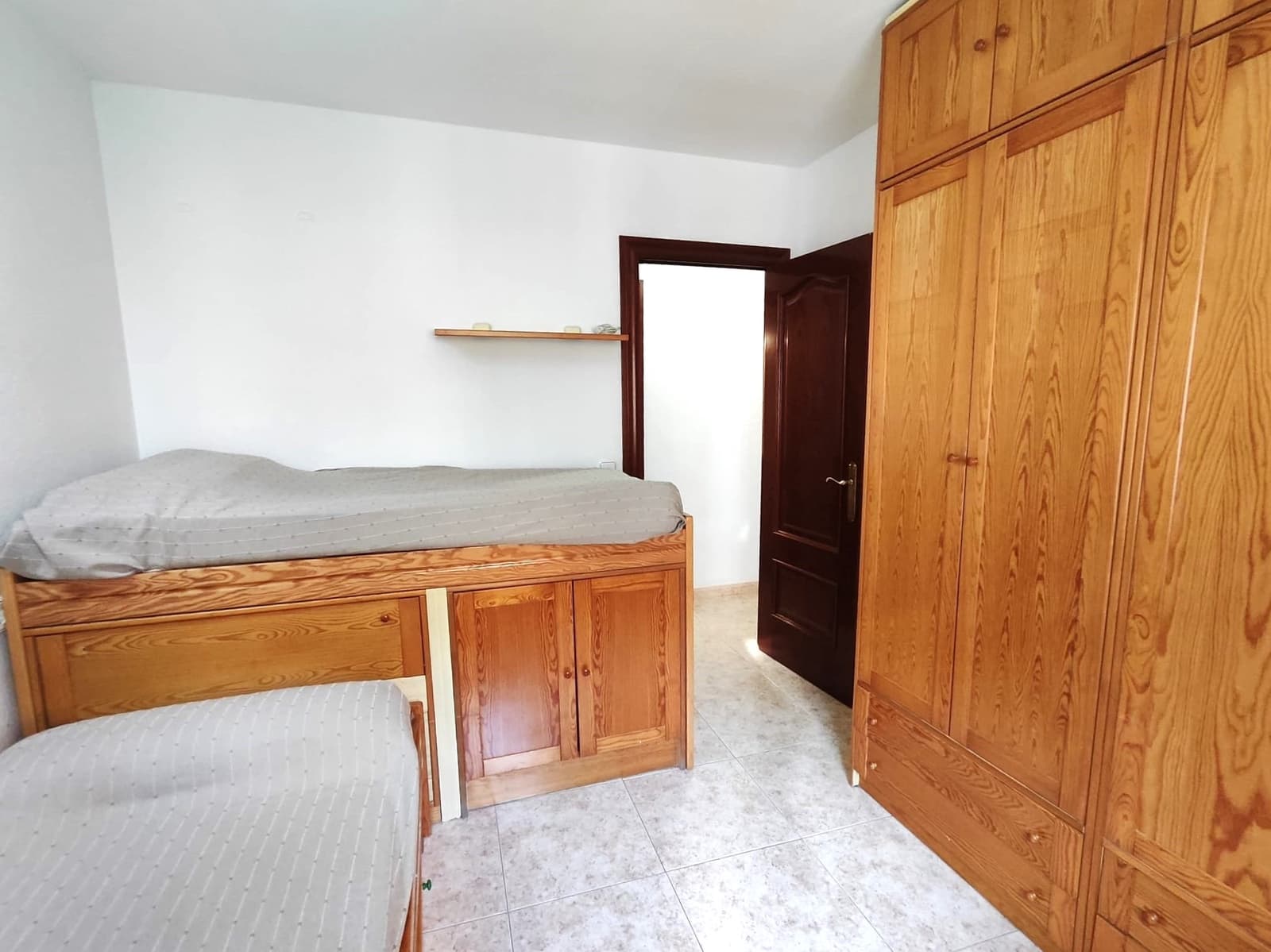 3 soveværelse Lejlighed til leje i Fuengirola - € 1.000 (Ref: 8533523)