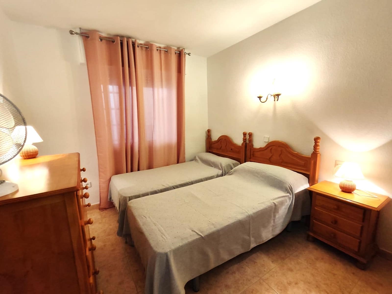 3 soveværelse Lejlighed til leje i Fuengirola - € 1.000 (Ref: 8533523)