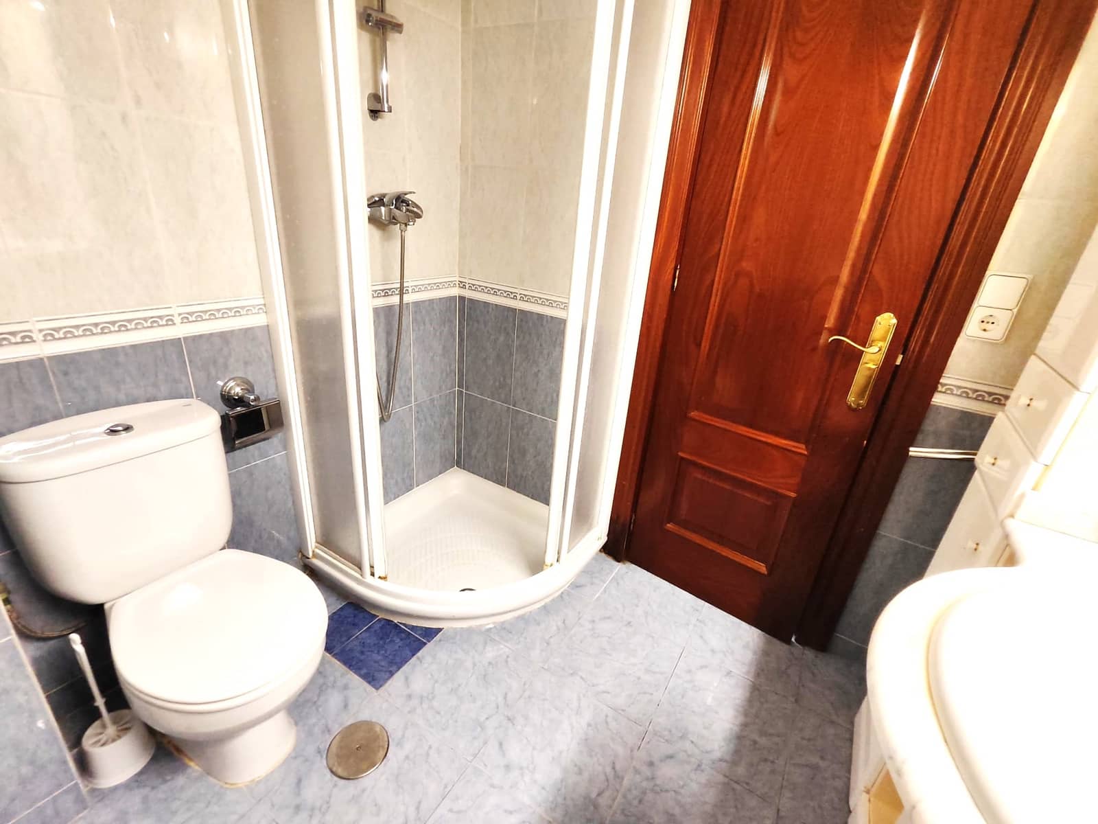 3 soveværelse Lejlighed til leje i Fuengirola - € 1.000 (Ref: 8533523)