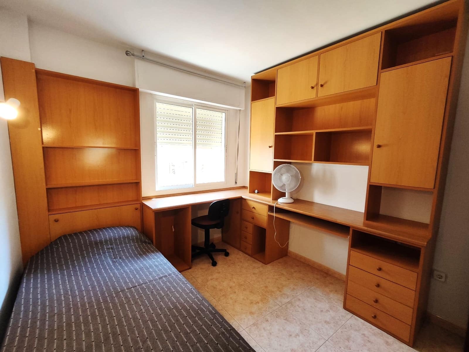 3 soveværelse Lejlighed til leje i Fuengirola - € 1.000 (Ref: 8533523)