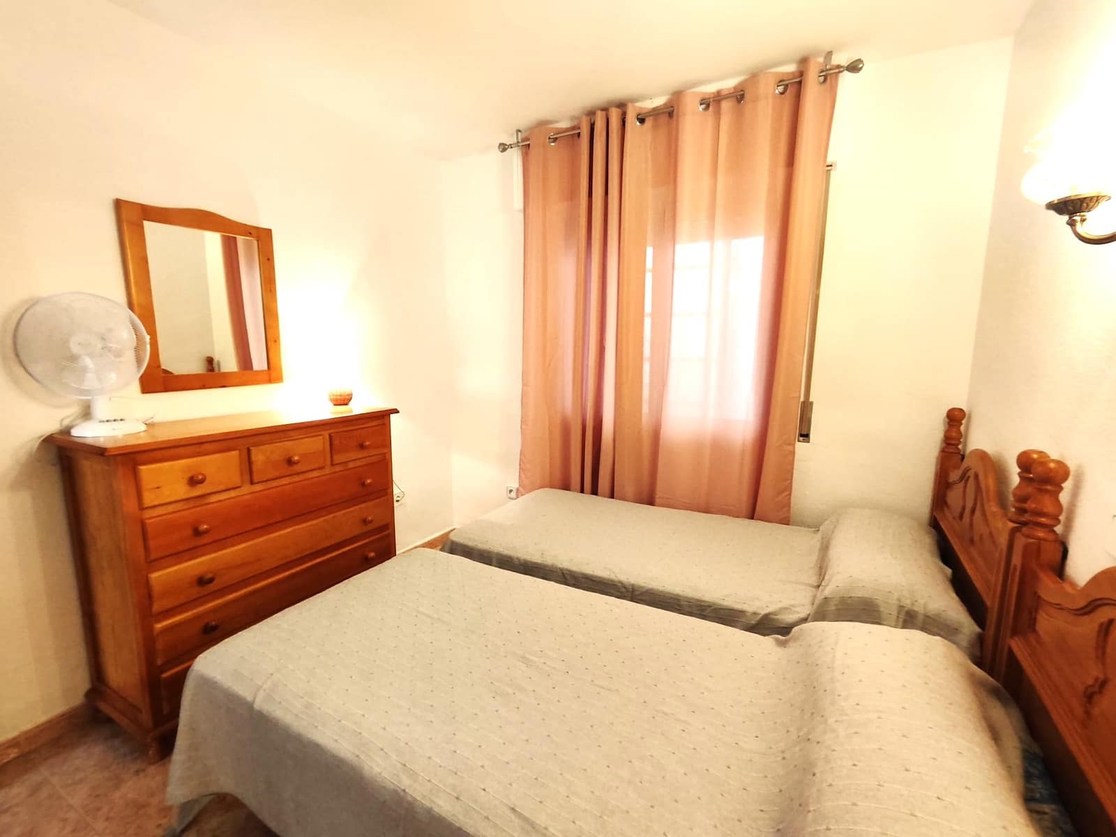 3 soveværelse Lejlighed til leje i Fuengirola - € 1.000 (Ref: 8533523)