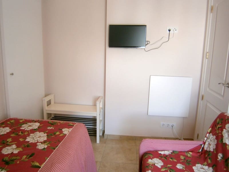 2 soveværelse Strandlejlighed til leje i Fuengirola med garage - € 1.270 (Ref: 8740846)